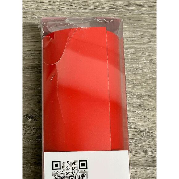 Cricut Smart Vinyl - Permanent 13 in x 12 ft Red - Picture 5 of 7